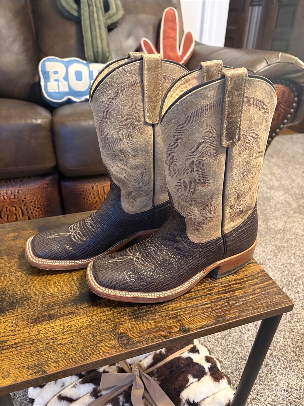 Women’s Logan square toed cowboy boots
